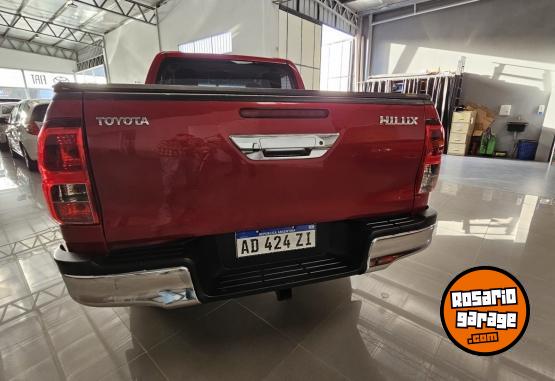 Camionetas - Toyota Hilux Sr 4x4 2019 Diesel 157000Km - En Venta