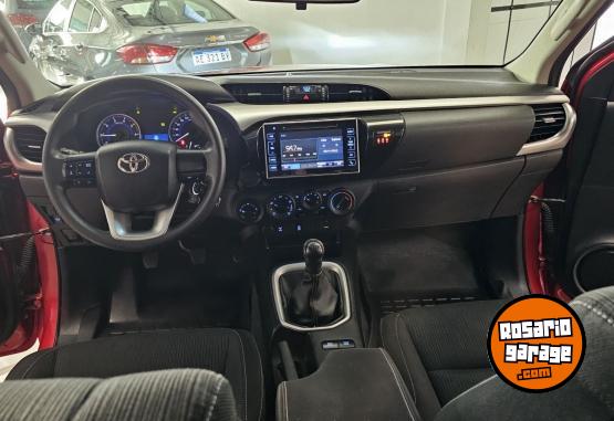 Camionetas - Toyota Hilux Sr 4x4 2019 Diesel 157000Km - En Venta