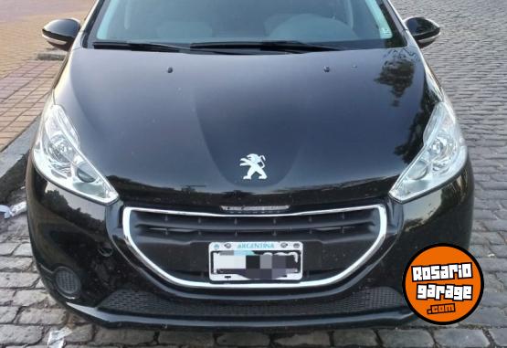 Autos - Peugeot 208 2013 Nafta 175000Km - En Venta