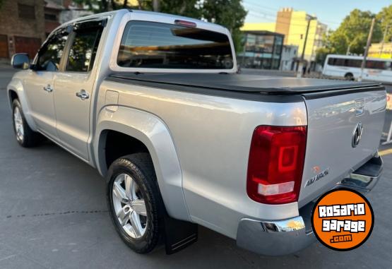 Camionetas - Volkswagen AMAROK HIGHLINE 2021 Diesel 72000Km - En Venta