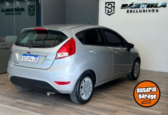 Autos - Ford Fiesta S 2016 Nafta 132500Km - En Venta