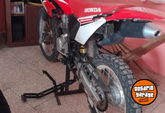 Motos - Honda Tornado xr 250 2018 Nafta 17000Km - En Venta