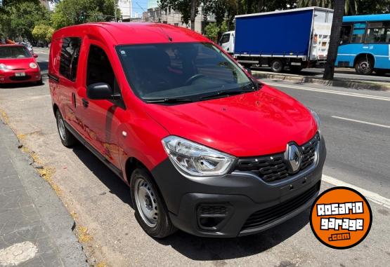 Utilitarios - Renault Kangoo 2018 Nafta 115000Km - En Venta