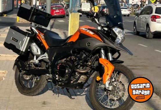 Motos - Corven Touring 250 2016 Nafta 4200Km - En Venta