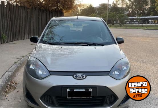 Autos - Ford Fiesta ambiente 2013 Nafta 110000Km - En Venta