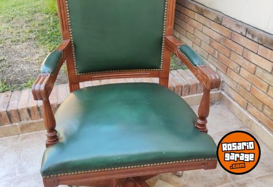 Hogar - SILLON INGLES CUERO NATURAL Y CEDRO - En Venta