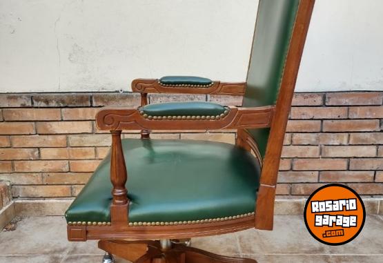 Hogar - SILLON INGLES CUERO NATURAL Y CEDRO - En Venta