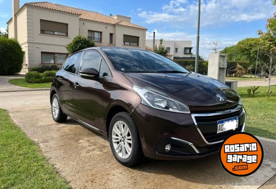 Autos - Peugeot 208 Allure 2017 Nafta 85000Km - En Venta