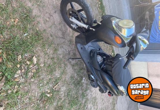 Motos - Motomel Forza 150 2015 Nafta 11111Km - En Venta