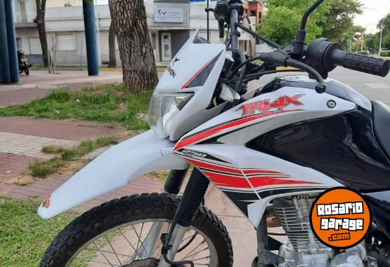 Motos - Corven Triax txr 250 2023 Nafta 8800Km - En Venta