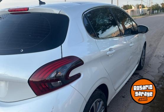 Autos - Peugeot 2017 feline 2017 Nafta 78000Km - En Venta