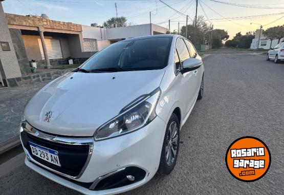 Autos - Peugeot 2017 feline 2017 Nafta 78000Km - En Venta