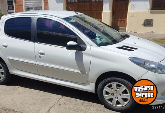 Autos - Peugeot 207 allure 2013 Nafta 140000Km - En Venta