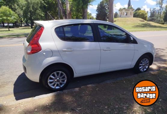 Autos - Fiat Palio no gol fiesta etios 2015 Nafta 97000Km - En Venta