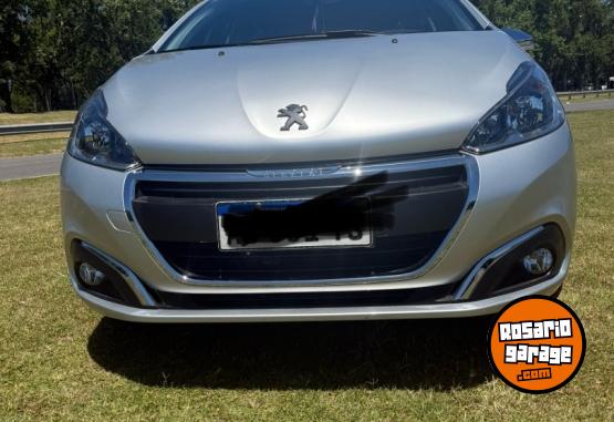 Autos - Peugeot 208 urban tech 2019 Nafta 20500Km - En Venta