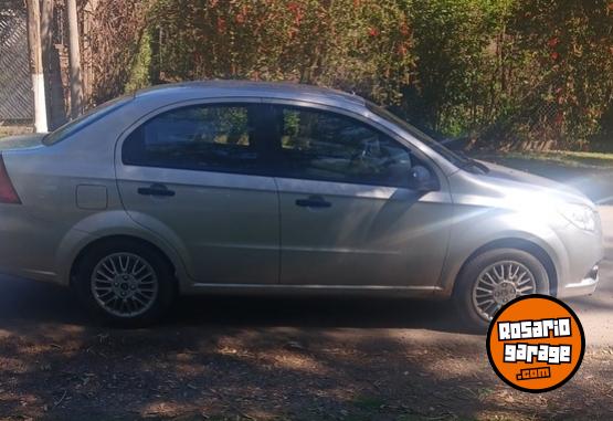 Autos - Chevrolet Aveo 2014 GNC 200000Km - En Venta