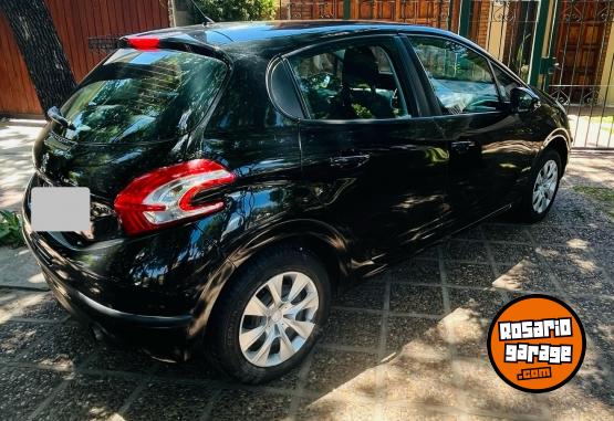 Autos - Peugeot 208 2014 Nafta 117000Km - En Venta