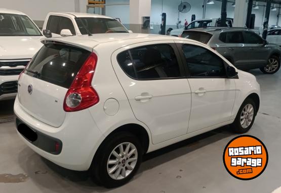 Autos - Fiat PALIO ATTRACTIVE 1.4 8V 2015 Nafta 96000Km - En Venta