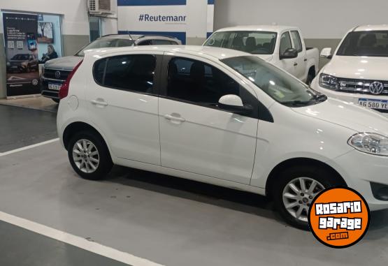 Autos - Fiat PALIO ATTRACTIVE 1.4 8V 2015 Nafta 96000Km - En Venta