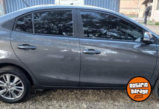 Autos - Toyota Yaris 2021 Nafta 55000Km - En Venta