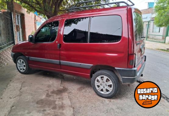 Utilitarios - Peugeot Partner 2001 Diesel 238000Km - En Venta