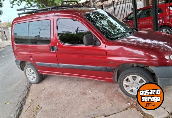 Utilitarios - Peugeot Partner 2001 Diesel 238000Km - En Venta