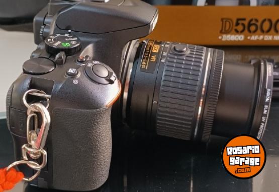 Electrnica - Cmara nikon d5600 (13.838 disparos)  + lente kit y accesorios - En Venta