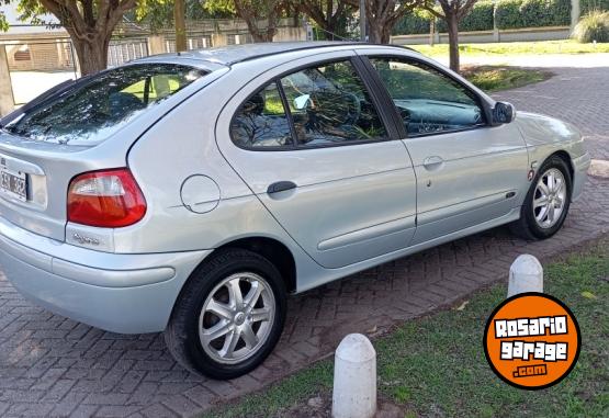 Autos - Renault Megane 2005 Diesel 187000Km - En Venta