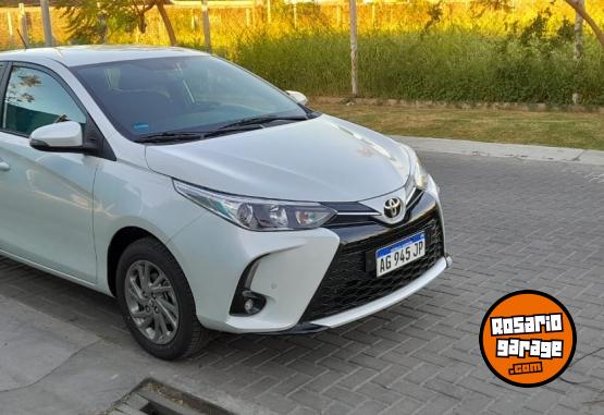 Autos - Toyota Yaris 2024 Nafta 0Km - En Venta