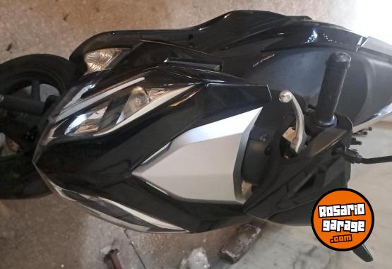 Motos - Honda Elite 125 scooter 2018 Nafta 18000Km - En Venta