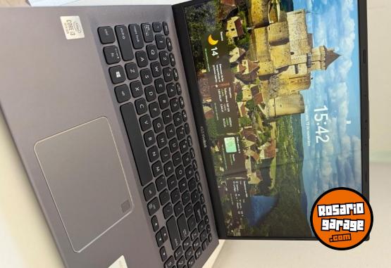 Informtica - Notebook ASUS VIVOBOOK 15 - En Venta