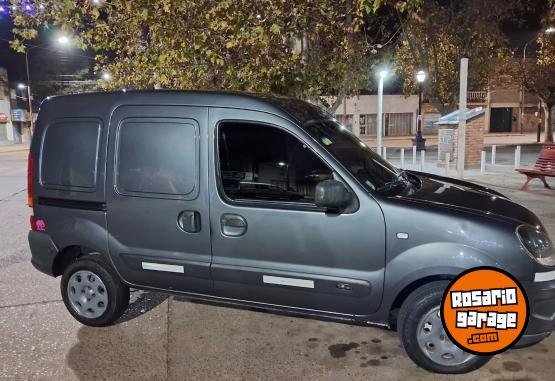 Utilitarios - Renault Kangoo 2016 Nafta 180000Km - En Venta