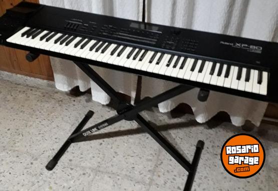 Instrumentos Musicales - TECLADO ROLAND XP 80 IMPECABLE ESTADO - En Venta