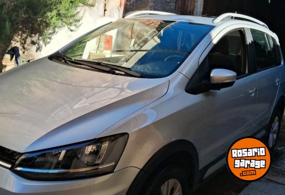 Autos - Volkswagen Suran cross 2018 Nafta 13000Km - En Venta