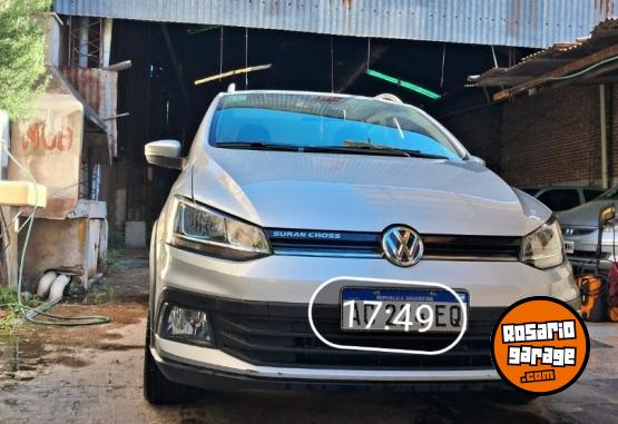 Autos - Volkswagen Suran cross 2018 Nafta 13000Km - En Venta