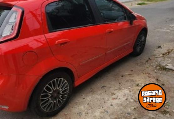 Autos - Fiat Punto Sporting 2013 GNC 136000Km - En Venta