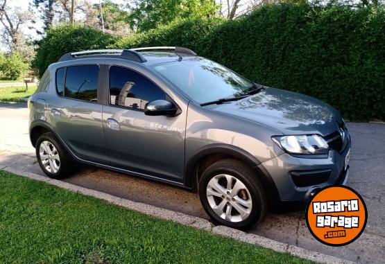 Autos - Renault Sandero stepway previlege 2015 Nafta 140000Km - En Venta