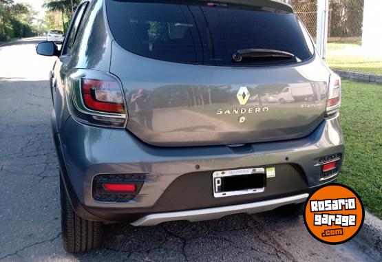 Autos - Renault Sandero stepway previlege 2015 Nafta 140000Km - En Venta