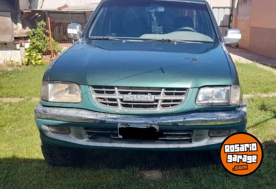 Camionetas - Isuzu Luv 2.5 doble cabina 4x2 2002 Diesel 315700Km - En Venta