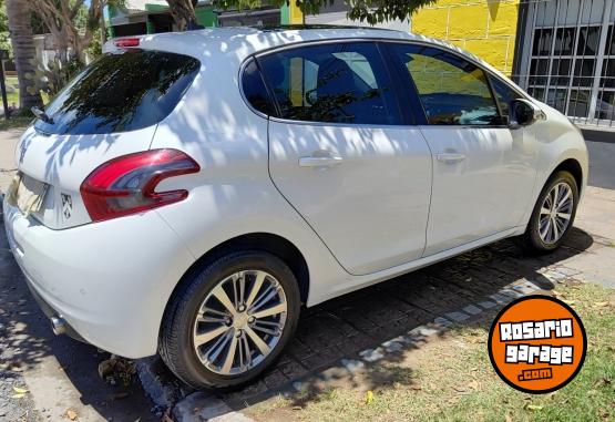 Autos - Peugeot 208 2017 Nafta 72000Km - En Venta