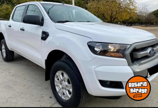 Camionetas - Ford Ranger 1ra mano permuto 2017 Diesel 72000Km - En Venta