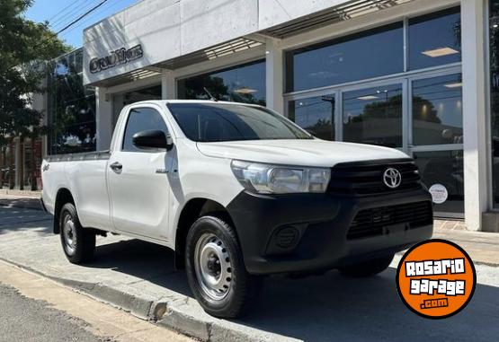 Camionetas - Toyota HILUX C/S 2.4 TDI M/T 4x4 2018 Diesel 175000Km - En Venta