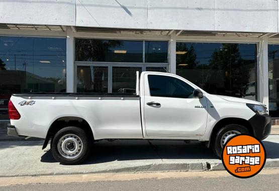 Camionetas - Toyota HILUX C/S 2.4 TDI M/T 4x4 2018 Diesel 175000Km - En Venta