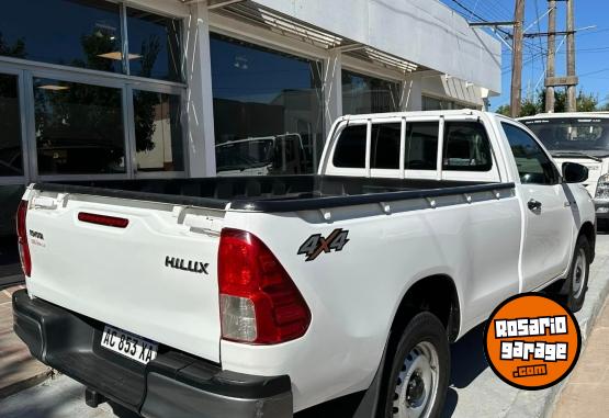 Camionetas - Toyota HILUX C/S 2.4 TDI M/T 4x4 2018 Diesel 175000Km - En Venta