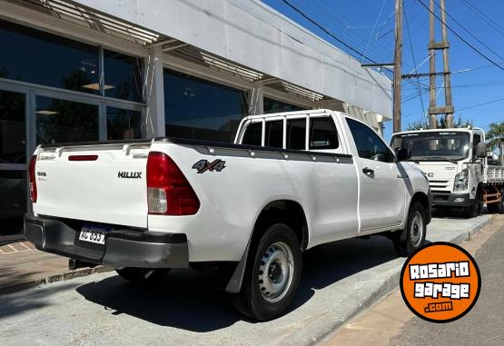 Camionetas - Toyota HILUX C/S 2.4 TDI M/T 4x4 2018 Diesel 175000Km - En Venta