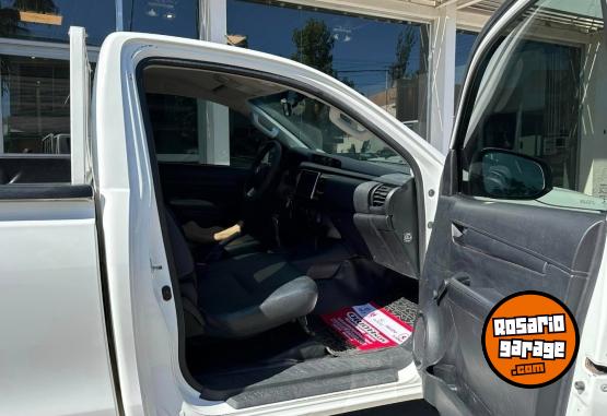 Camionetas - Toyota HILUX C/S 2.4 TDI M/T 4x4 2018 Diesel 175000Km - En Venta