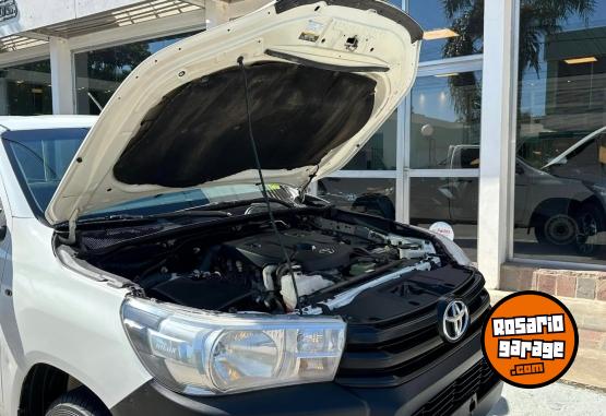 Camionetas - Toyota HILUX C/S 2.4 TDI M/T 4x4 2018 Diesel 175000Km - En Venta