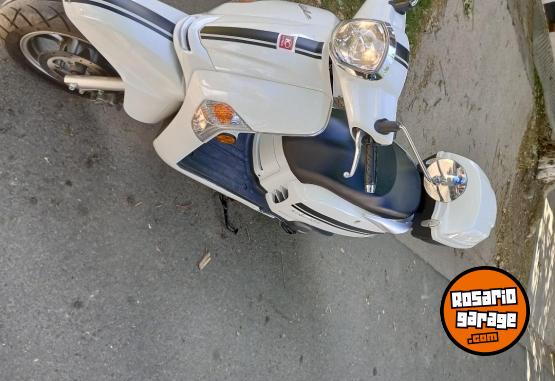 Motos - Kymco Like 2024 Nafta 4000Km - En Venta