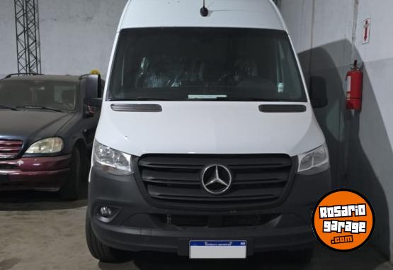 Utilitarios - Mercedes Benz Sprinter 414 CDI Furgn 2024 Diesel 4000Km - En Venta