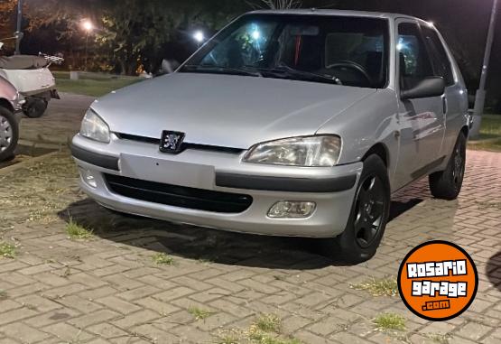 Autos - Peugeot 106 1998 Nafta 200000Km - En Venta